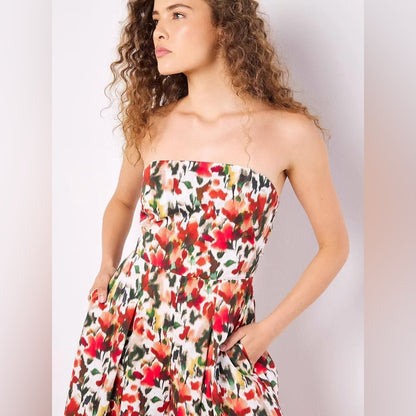 APRICOT 🍑- Strapless Tie-Back Floral Jumpsuit - White/Red/Green