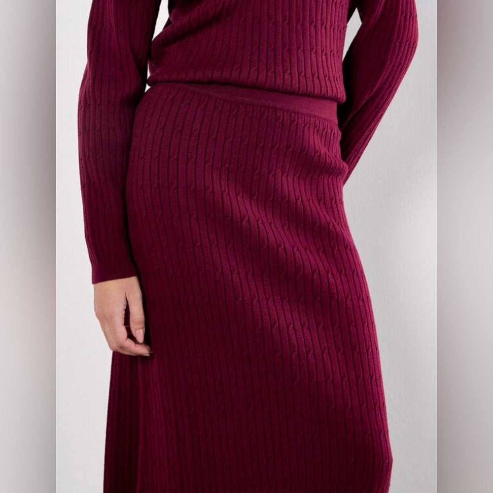 APRICOT 🍑- Burgundy Ribbed Knit Midi Skirt