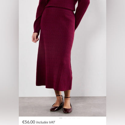 APRICOT 🍑- Burgundy Ribbed Knit Midi Skirt