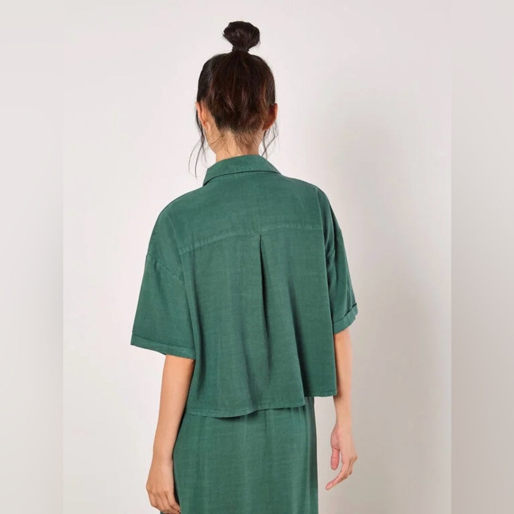 Apricot 🍑 - Green Button-Front top Set -