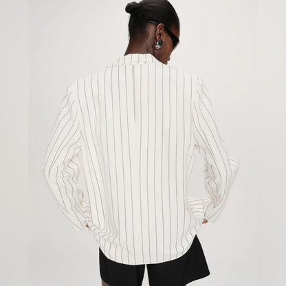 Grace & Mila -The VELVET two-button blazer