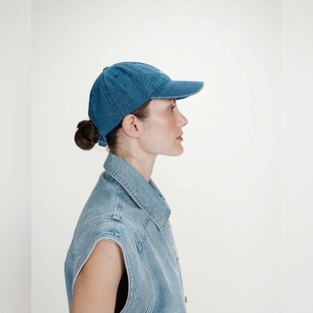ADJUSTABLE COTTON CAP WITH FRONT EMBROIDERY