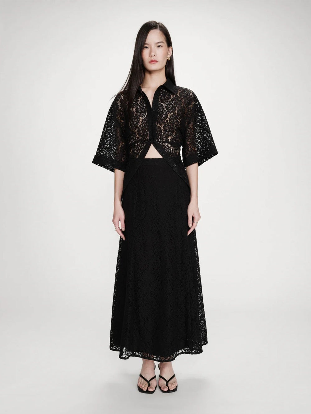 Grace & Mila - FLARED LONG LACE SKIRT
Black VISENYA