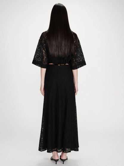 Grace & Mila - FLARED LONG LACE SKIRT
Black VISENYA