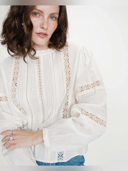 Grace & Mila - Velma Round Blouse