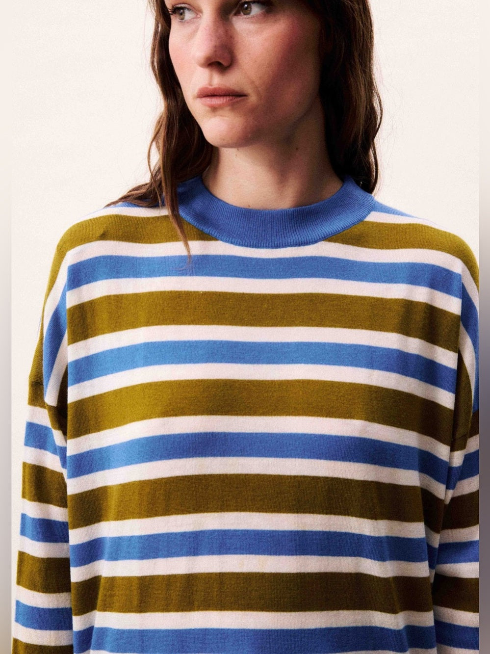 FRNCH 🇫🇷- SAPPHIRE OLIVE SWEATER
