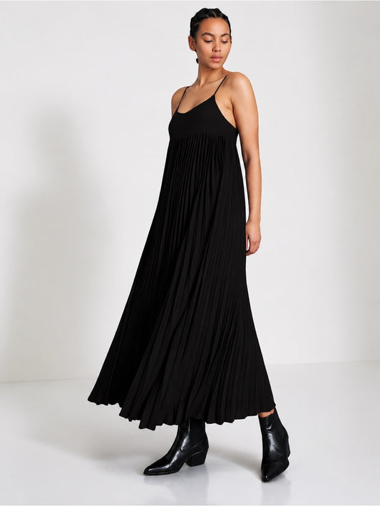 STUNNING - East 42nd Street - Black Breathtaking Maxi