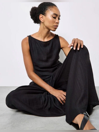 Apricot 🍑- Wide-Leg Black Pants - Sleek Sleeveless Design