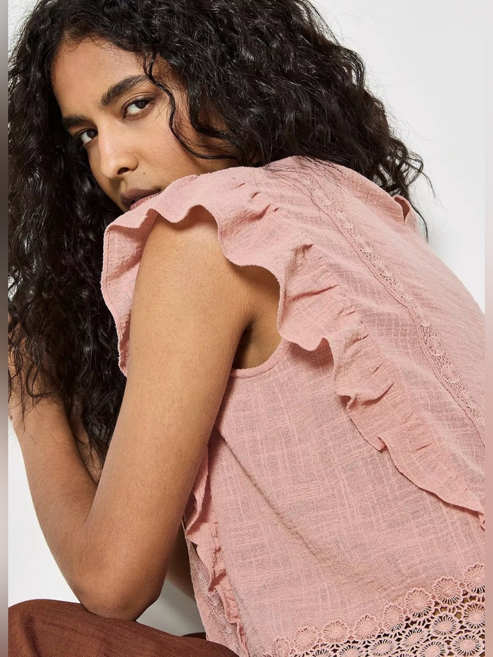 Apricot 🍑 - Lace Trim Frill Edge Top