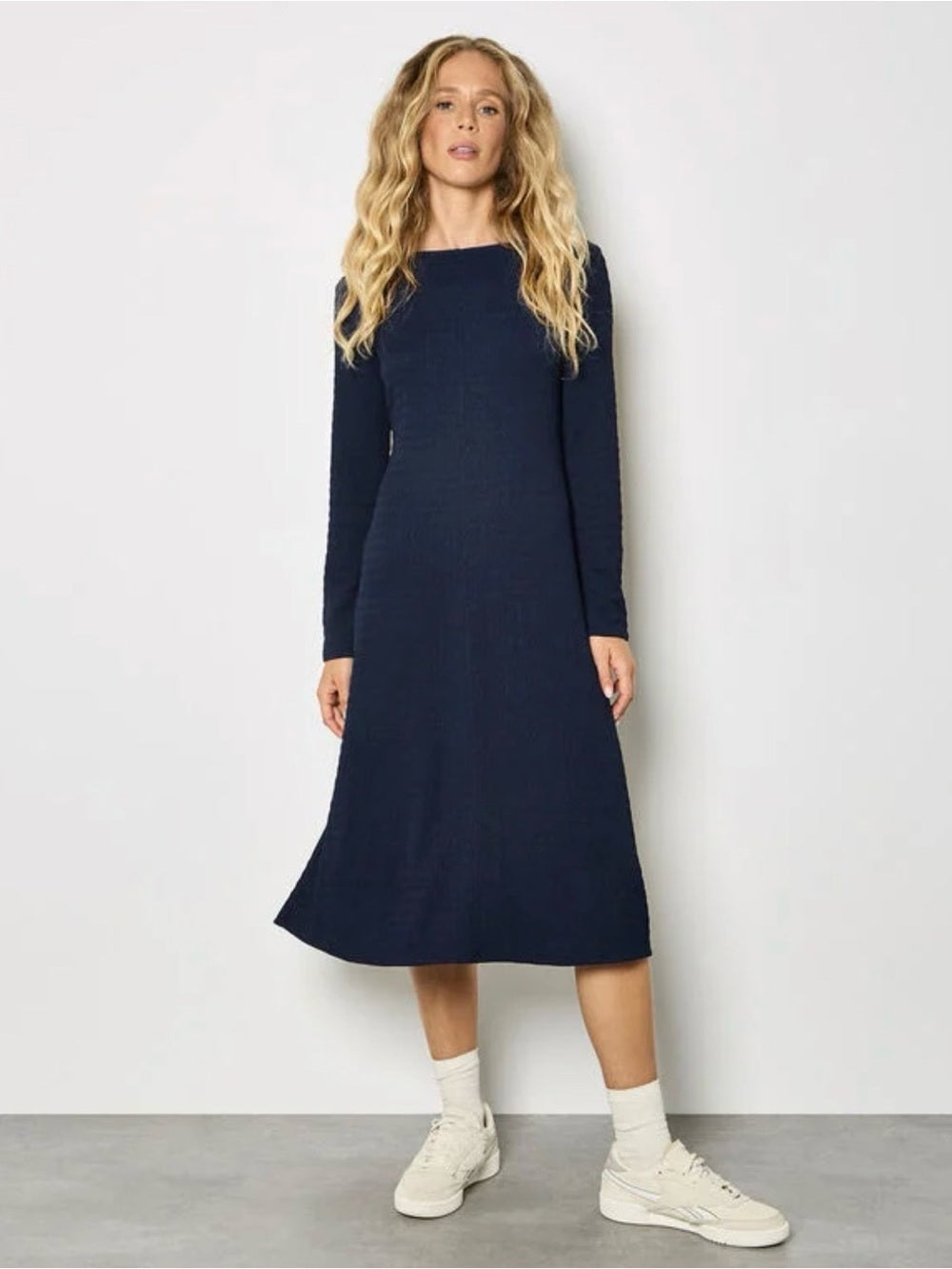 Apricot 🍑- Women’s Textured Navy Midi Dress