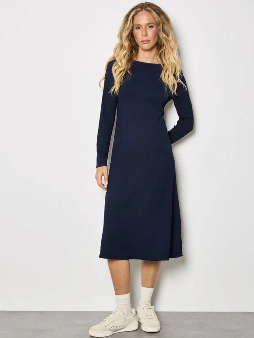 Apricot 🍑- Women’s Textured Navy Midi Dress